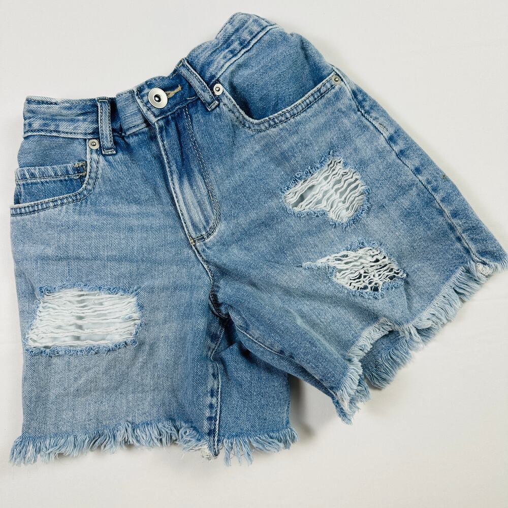 Sugar & Jade Distressed Boyfriend Fit Casual Denim Shorts Sz 8